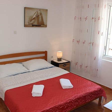Guest House Dada دوبروفينك المظهر الخارجي الصورة