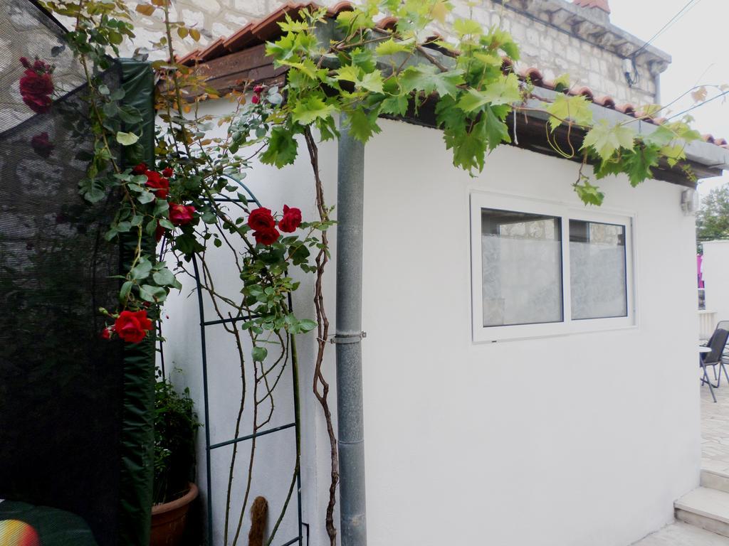 Guest House Dada دوبروفينك المظهر الخارجي الصورة